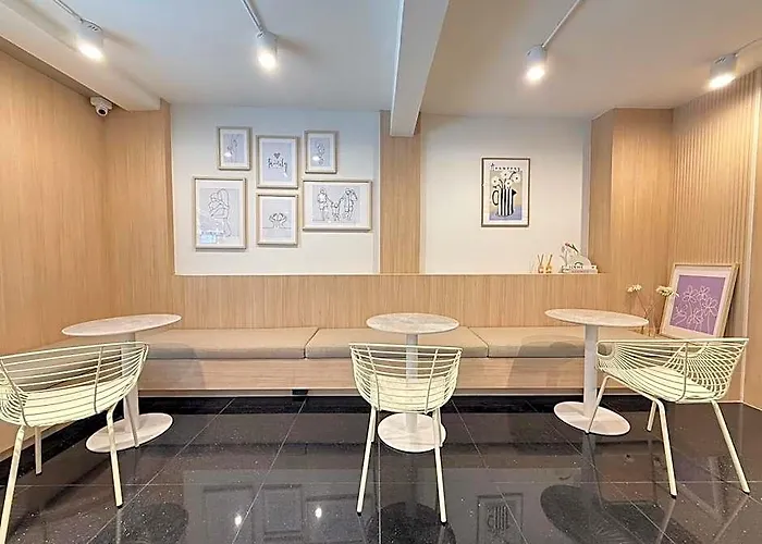 Ascella Pratunam Hotel 3*