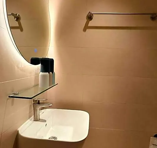Ascella Pratunam Hotel 3*